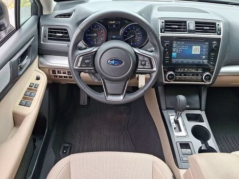 Used 2018 Subaru Outback 2.5i Premium AWD/4WD image 15