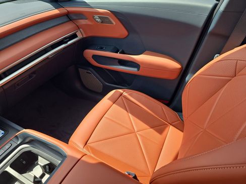 New 2027 Kia Telluride SX FWD image 16