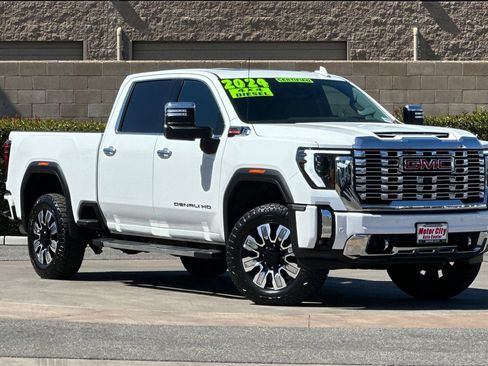 Certified 2024 GMC Sierra 2500 Denali w/ Denali Reserve Package AWD/4WD image 2