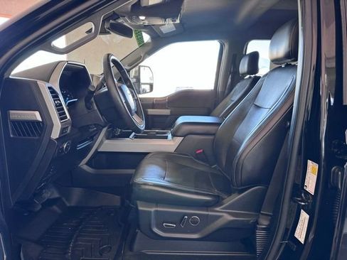 Used 2017 Ford F250 Lariat w/ Tow Technology Bundle image 9