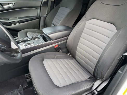 Used 2022 Ford Edge SE w/ Black Appearance Package image 20