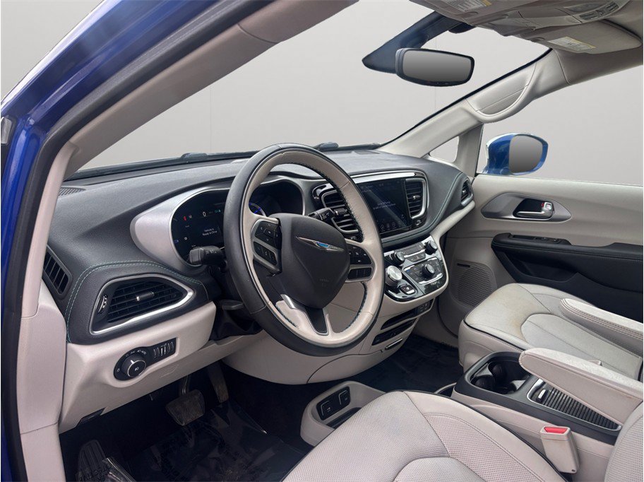 Used 2018 Chrysler Pacifica Limited FWD image 6