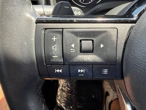Used 2023 Nissan Rogue SL AWD/4WD image 20