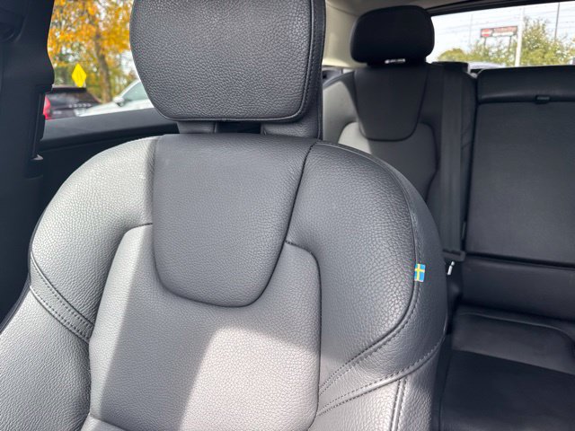 Used 2024 Volvo XC60 B5 Plus w/ Protection Package Premier AWD/4WD image 12