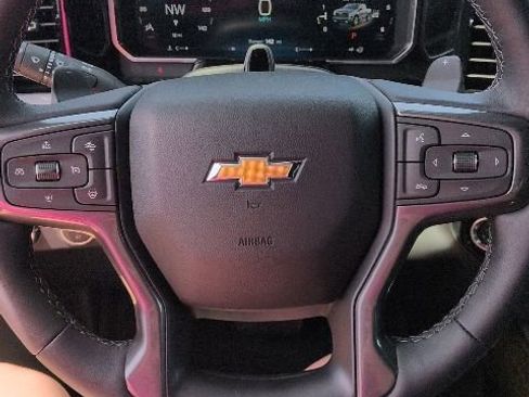 New 2026 Chevrolet Silverado 1500 High Country w/ High Country Premium Package AWD/4WD image 9