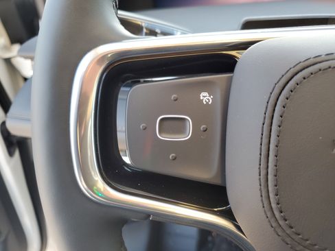 New 2026 Lincoln Nautilus Premier image 16