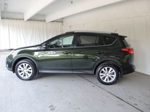 Used 2013 Toyota RAV4 Limited AWD/4WD image 24