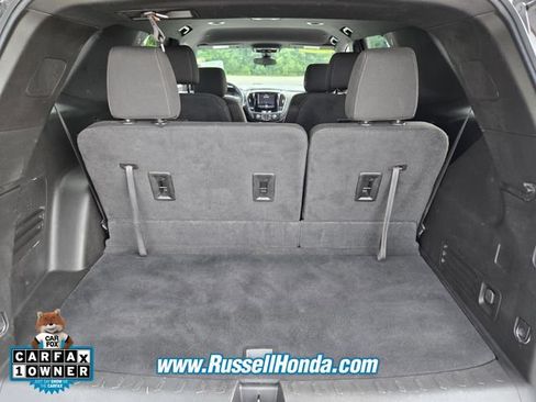 Used 2023 Chevrolet Traverse LT FWD image 12