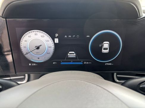 Used 2025 Hyundai Elantra SEL FWD image 40