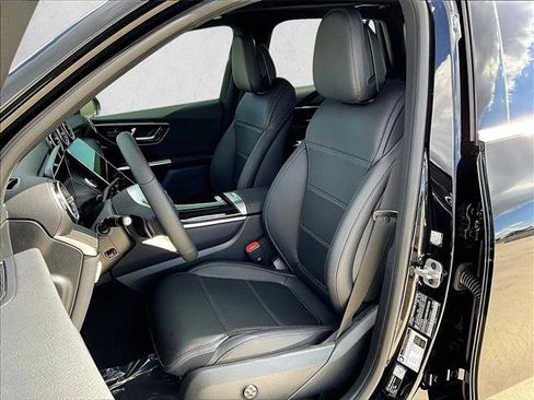 Used 2026 Mercedes-Benz GLC 300 4MATIC image 11