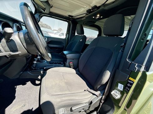 Used 2021 Jeep Wrangler Sport image 22