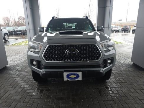 Used 2019 Toyota Tacoma Limited image 7