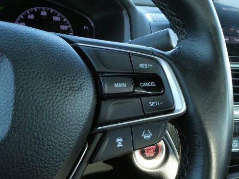 Used 2019 Honda Accord Sport image 12