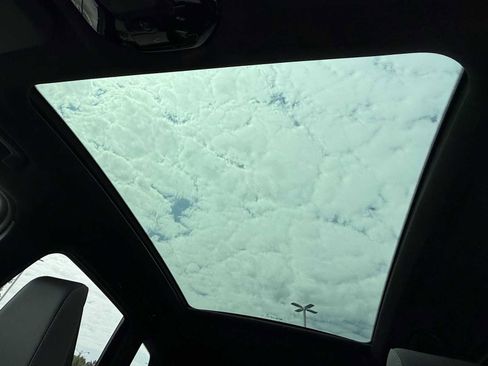 New 2025 BMW X3 xDrive30i w/ Premium Package image 25