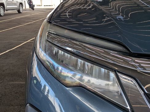 Used 2020 Honda Pilot Touring image 6