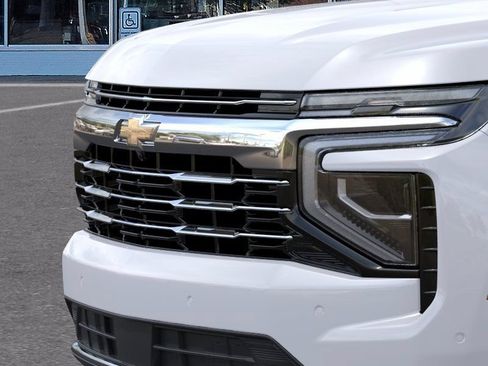 New 2026 Chevrolet Suburban LT AWD/4WD image 13