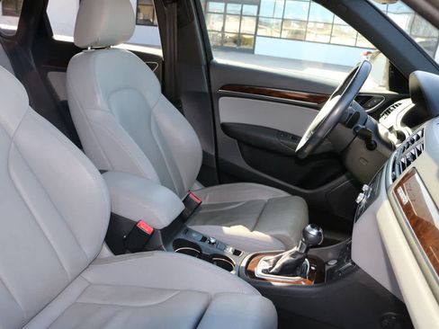 Used 2018 Audi Q3 2.0T Premium Plus w/ Premium Plus Package image 23