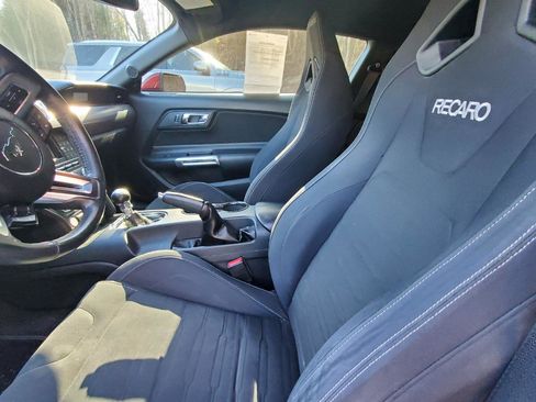 Used 2017 Ford Mustang GT w/ GT Performance Package image 3