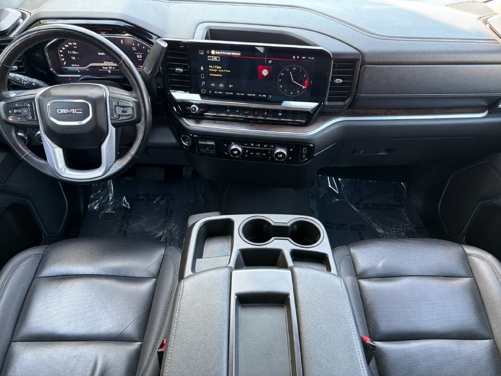 Used 2025 GMC Sierra 1500 SLT RWD image 12