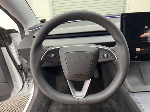 Used 2025 Tesla Model 3 Long Range image 23