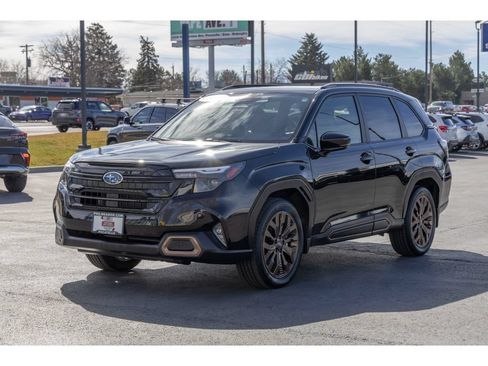 Used 2025 Subaru Forester Sport AWD/4WD image 7