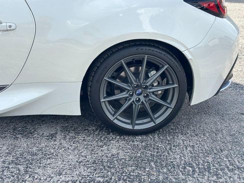 Used 2024 Subaru BRZ Limited RWD image 12