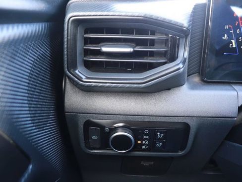 Used 2024 Ford Mustang Convertible image 27