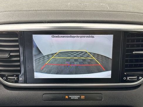 Used 2021 Kia Sportage S w/ S AWD Premium Package image 13