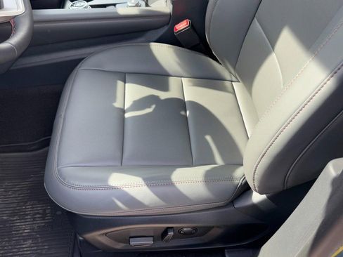 New 2026 Ford Explorer Active w/ Active Comfort Package image 16