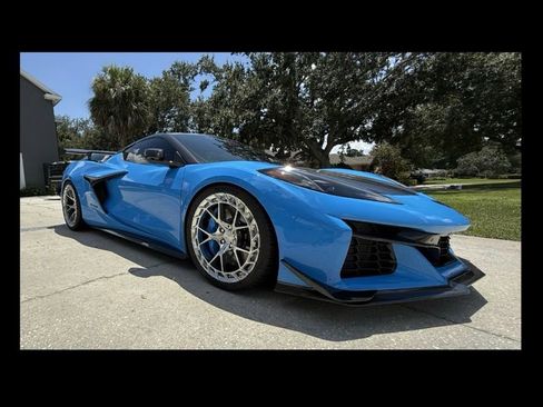 Used 2023 Chevrolet Corvette Z06 image 5