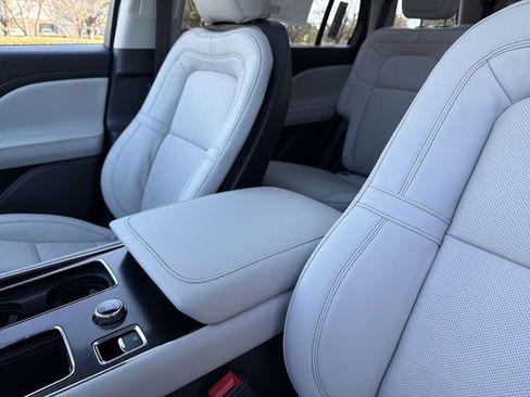 New 2026 Lincoln Aviator Reserve image 21