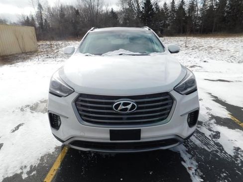 Used 2017 Hyundai Santa Fe Limited image 2
