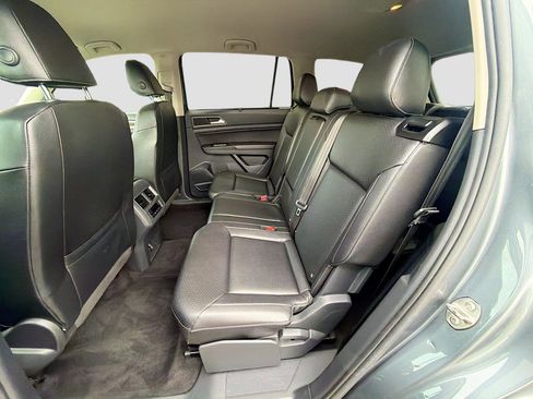 Used 2018 Volkswagen Atlas SE image 28