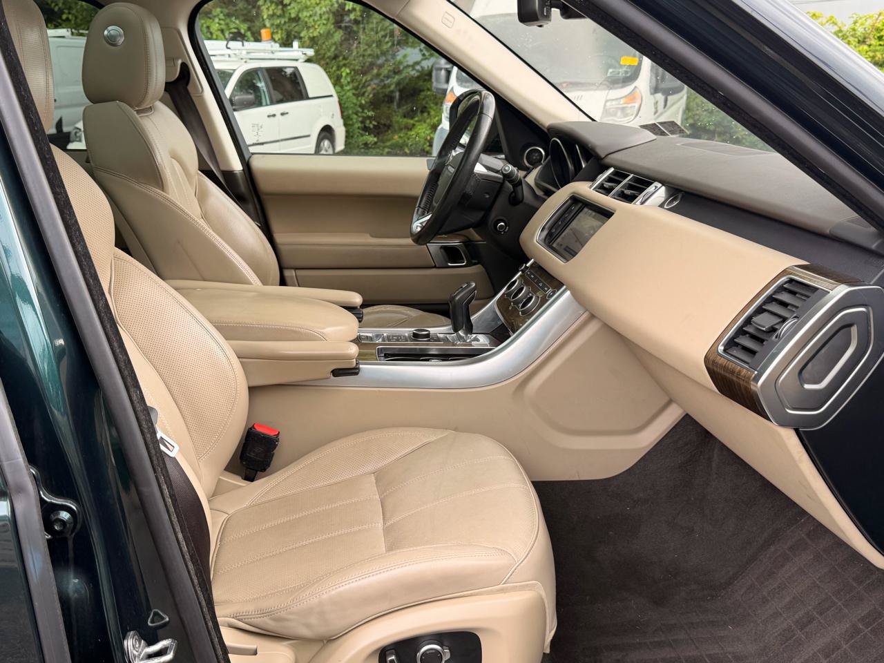 Used 2016 Land Rover Range Rover Sport HSE AWD/4WD image 28