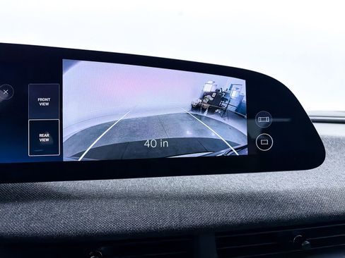 Used 2024 Lucid Air Touring AWD/4WD image 8