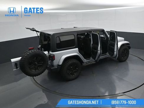 Used 2022 Jeep Wrangler Unlimited Sahara AWD/4WD image 51