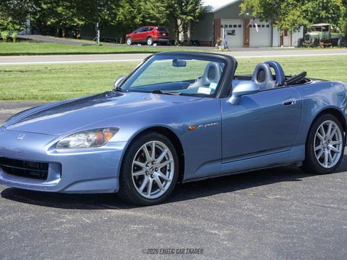 Used 2004 Honda S2000 image 11