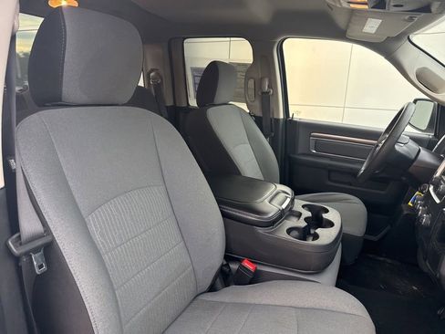 Used 2024 RAM 1500 Classic SLT image 31