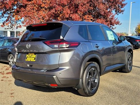 New 2026 Nissan Rogue SV image 4