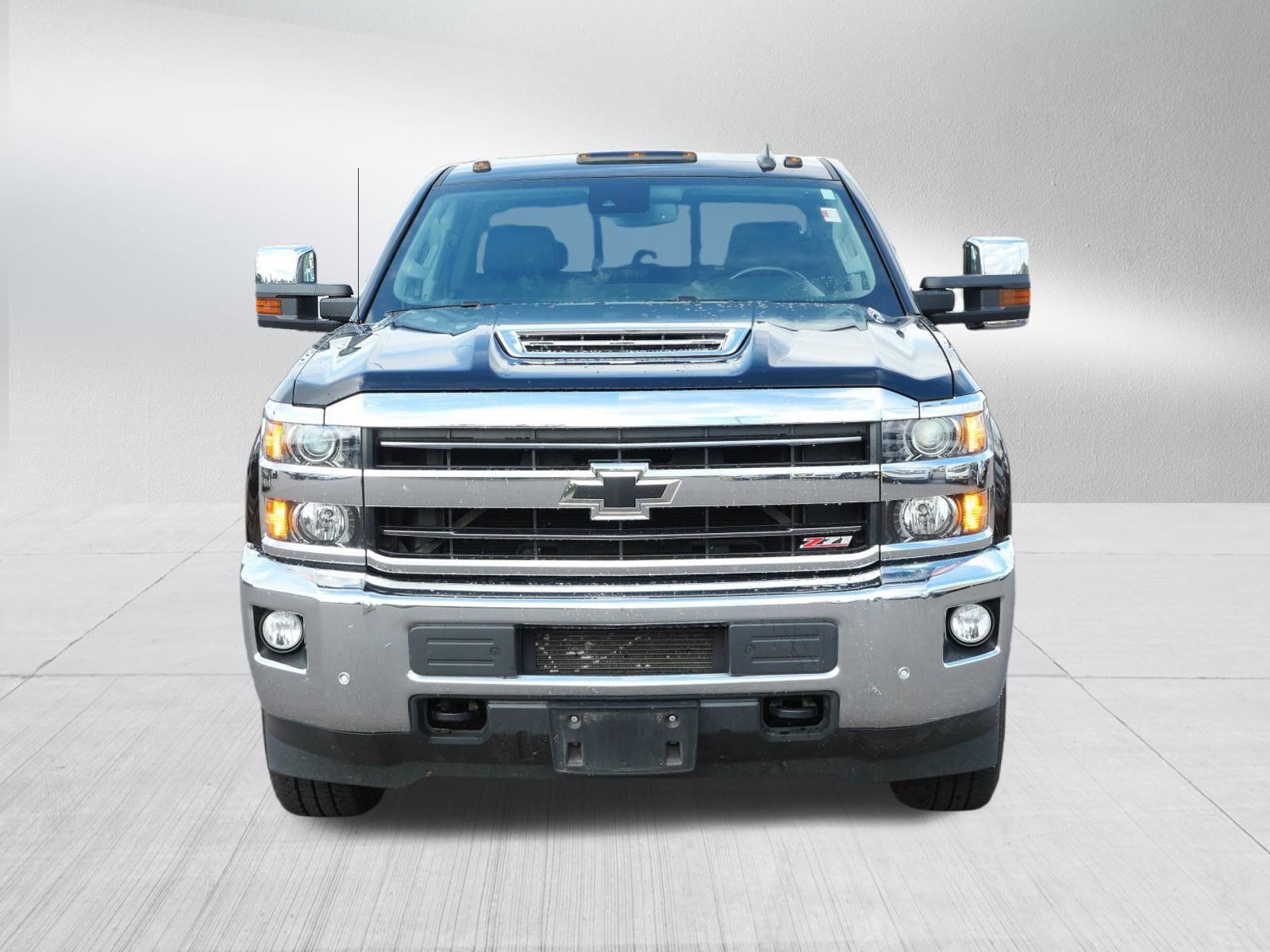 Used 2019 Chevrolet Silverado 3500 LTZ w/ LTZ Plus Package AWD/4WD image 2