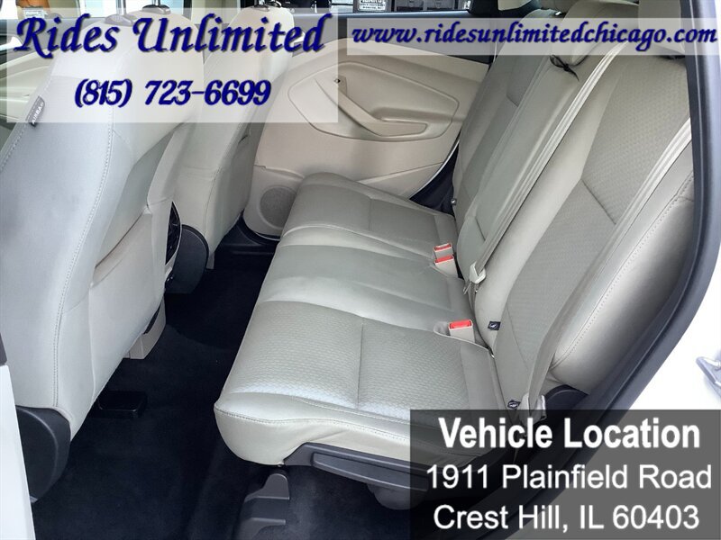 Used 2017 Ford Escape SE AWD/4WD image 35