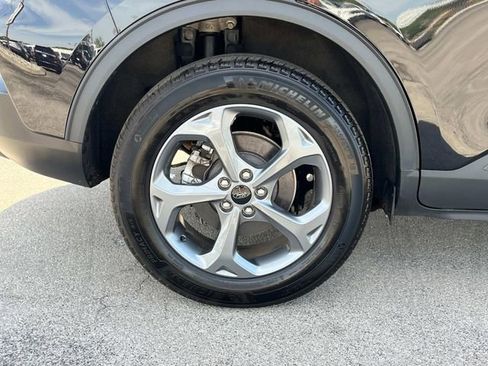 Used 2025 Ford Escape ST-Line image 15