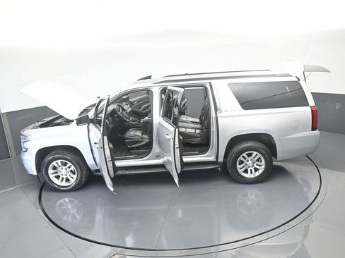 Used 2020 Chevrolet Suburban LT image 72