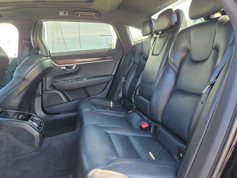 Used 2019 Volvo S90 T5 Momentum FWD image 20