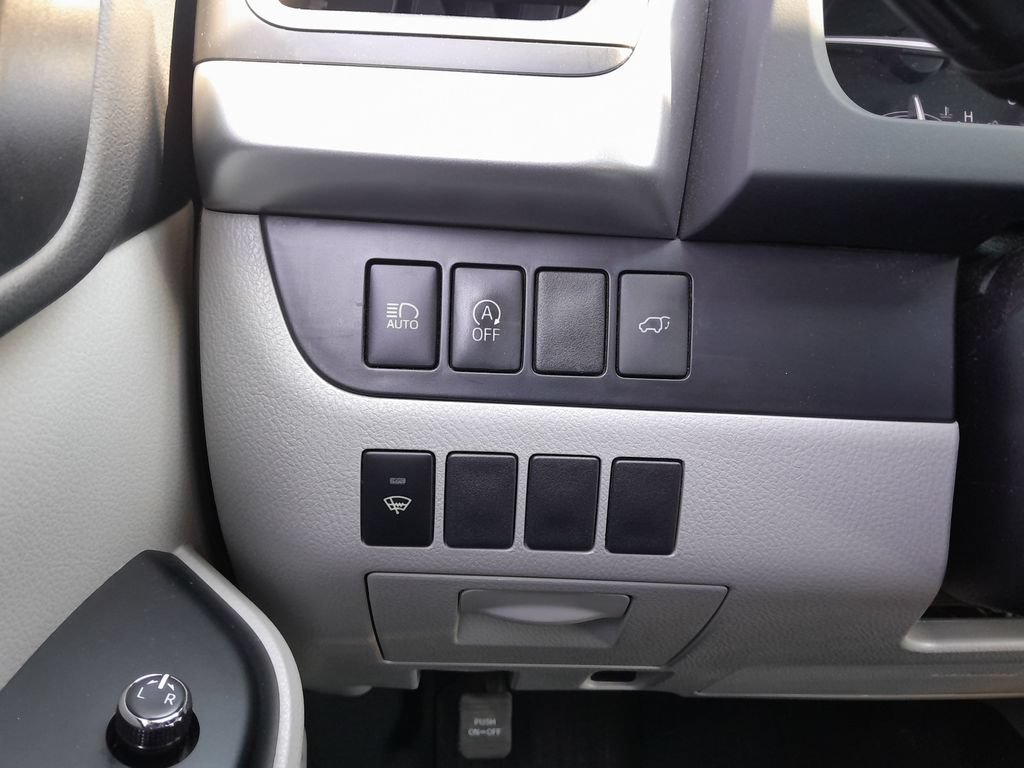 Used 2018 Toyota Highlander XLE AWD/4WD image 15