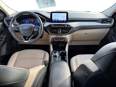 Used 2021 Ford Escape Titanium w/ Class II Trailer Tow Package image 17