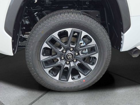 New 2026 Toyota Tundra Limited AWD/4WD image 12