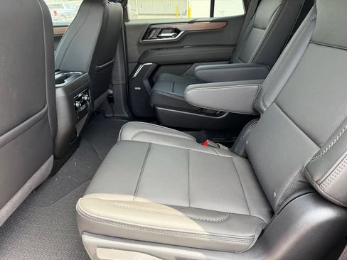 New 2026 GMC Yukon Denali RWD image 10