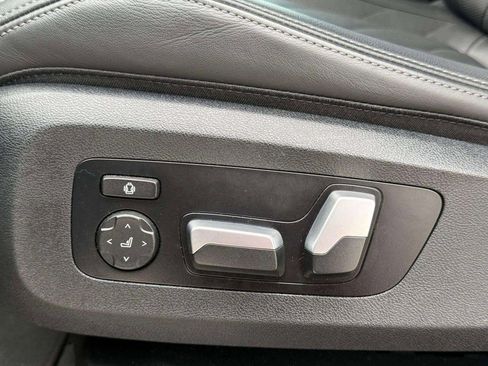 Used 2024 BMW X5 xDrive40i w/ Parking Assistance Package image 33