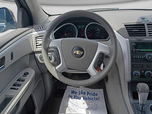Used 2012 Chevrolet Traverse LT FWD image 13